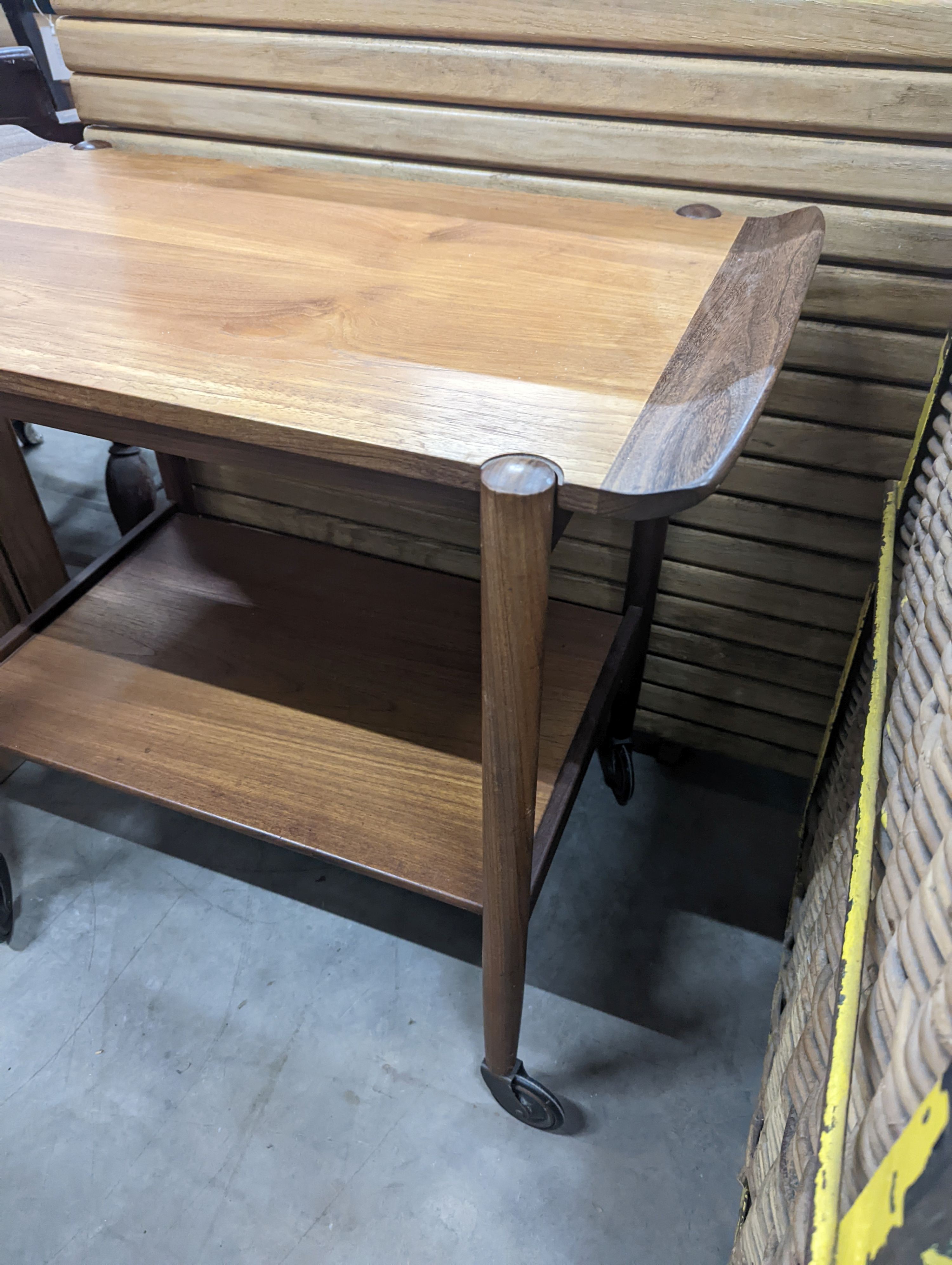A mid century design teak two tier tea trolley, length 79cm, depth 46cm, height 70cm